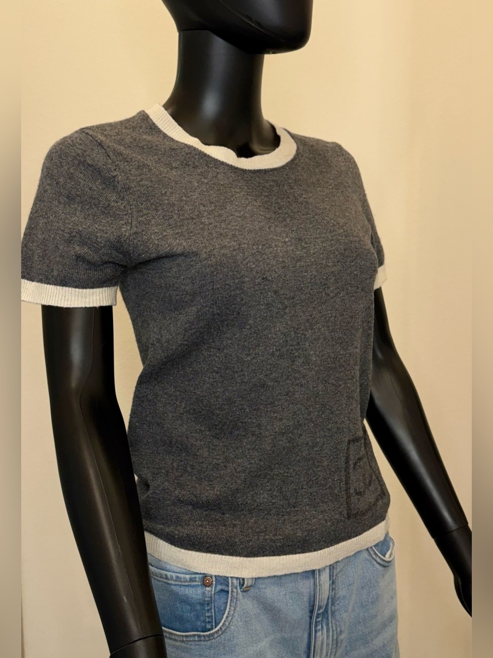 Vintage CHANEL Sports 2008 Wool Knit Top Gray & Ivory Made in Italy Size 40 - Picture 8 of 12